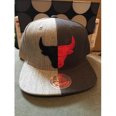 Mitchell & Ness Split Heather Gray NBA Chicago Bulls snapback Adjustable Hat Cap  eb-78541367